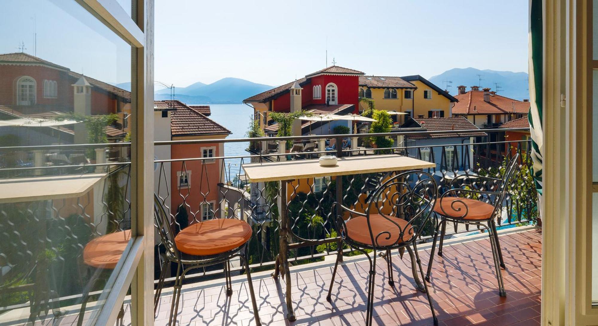 Residenza Dei Fiori Apart otel Cannero Riviera Dış mekan fotoğraf